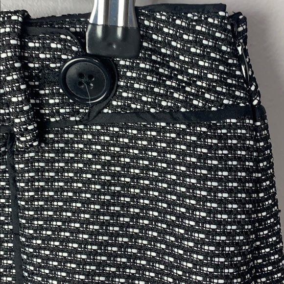 Ann Taylor Skirt Black and White Midi Mini Length Work Size 4 - Picture 4 of 6